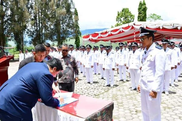 masa_jabatan_94_kades_di_kabupaten_samosir_diperpanjang_dua_tahun