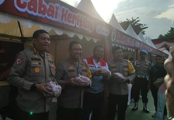 masa_tenang_pilkada_2024_polda_sumut_dan_pertamina_gelar_pasar_murah