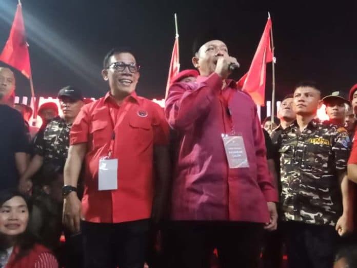 masinton_pasaribu_generasi_muda_tapteng_harus_bangga_akan_daerahnya