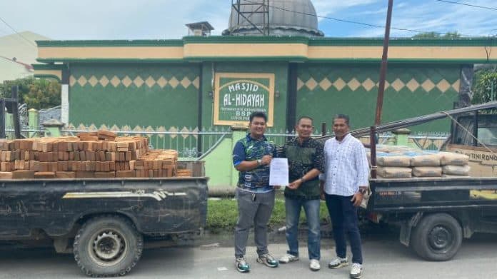 masjid_al_hidayah_bsp_lubuk_pakam_dapat_bantuan_bahan_bangunan