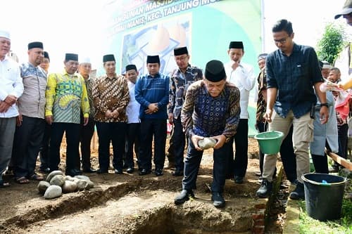 masjid_al_istiqomah_direnovasi_wabup_deli_serdang_rumah_ibadah_bukan_hanya_tempat_pengabdian_umat
