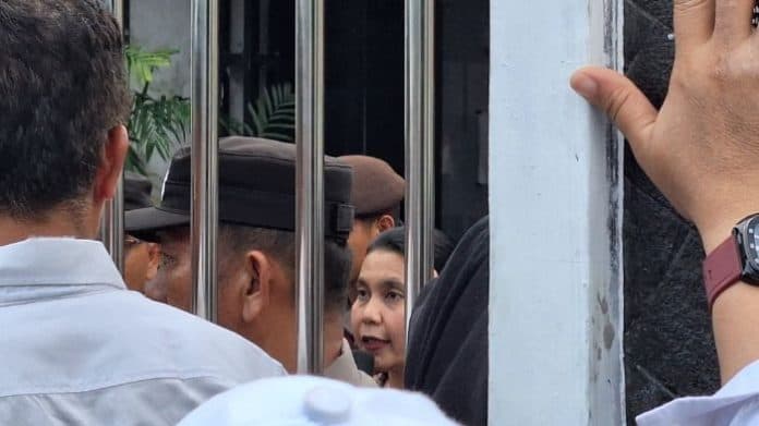 massa_tuntut_pilkada_jujur_ketua_kpu_medan_psu_ada_mekanisme