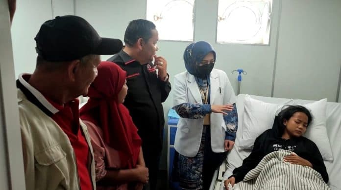 masyarakat_belawan_antusias_hadiri_pengobatan_gratis_di_kapal_apung