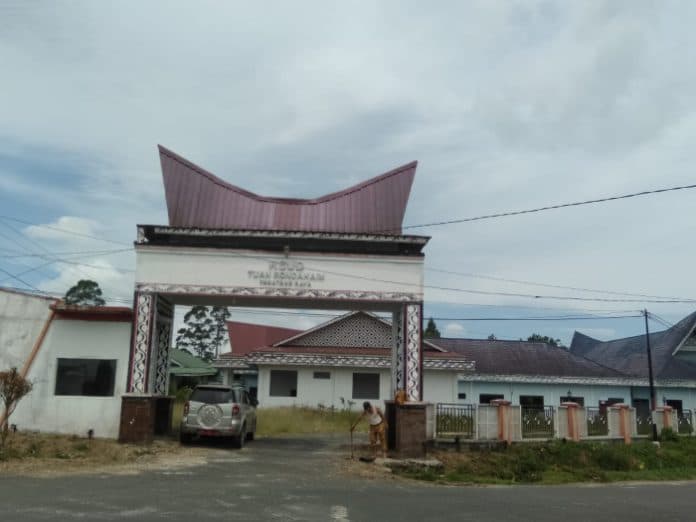 material_eks_gedung_rsud_rondahaim_berhilangan_kabid_aset_bilang_belum_terima_laporan
