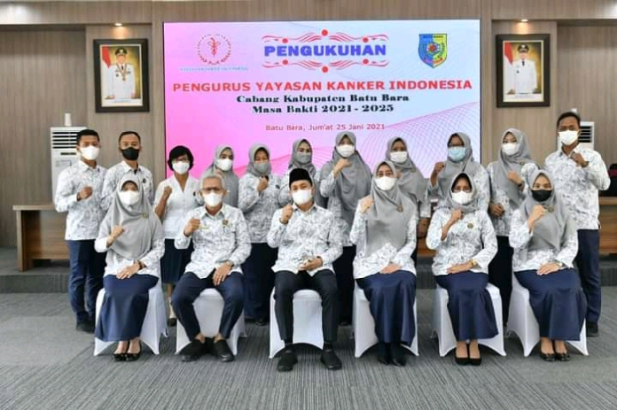 maya_zahir_dilantik_jadi_ketua_yki_kabupaten_batu_bara_periode_2021_2025