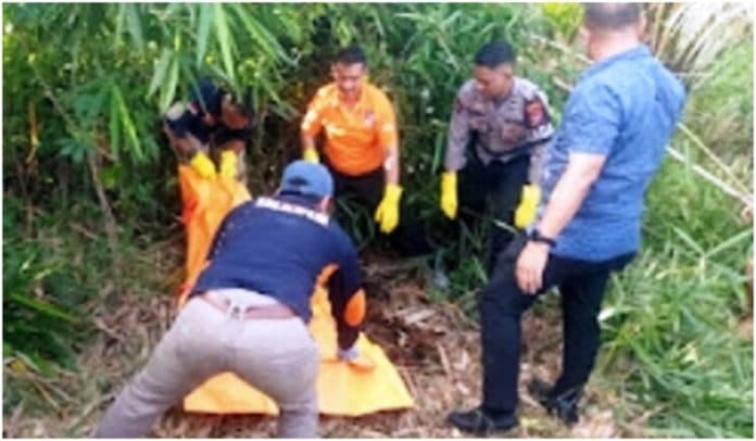 mayat_mrs_x_tanpa_pakai_baju_dan_celana_melorot_ditemukan_di_kuta_baru_sergai