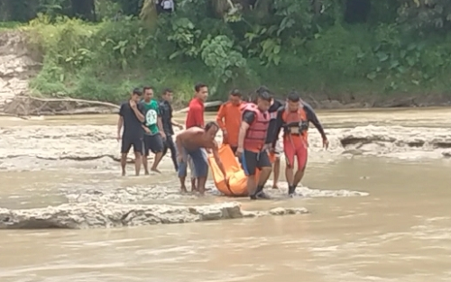 mayat_wanita_tanpa_identitas_ditemukan_di_sungai_silau_asahan