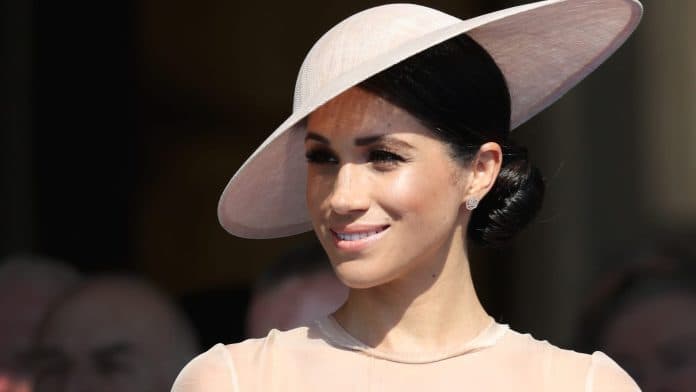 meghan_markle_dan_dior_buat_kontrak_kerjasama_fakta_atau_hoax