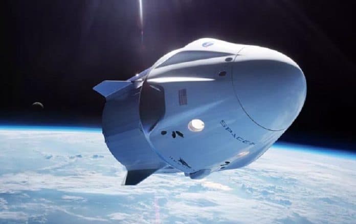 mei_spacex_kirim_astronot_nasa_ke_luar_angkasa