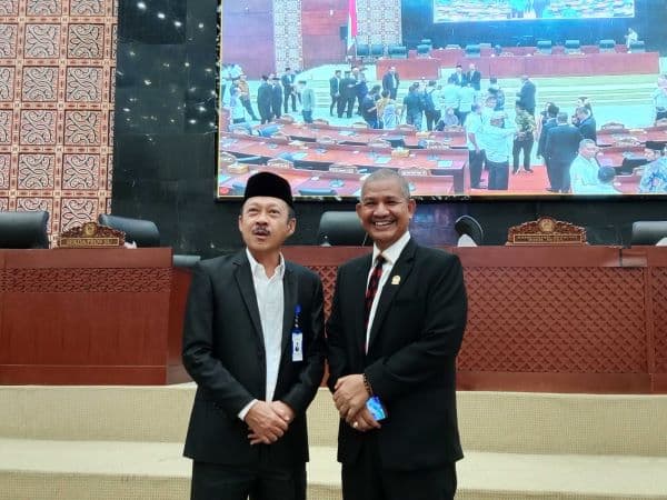 melalui_sidang_paripurna_soetarto_ditetapkan_sebagai_ketua_dprd_sumut