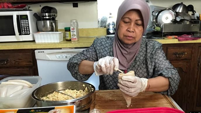 melirik_bisnis_kue_kering_warga_indonesia_di_amerika_jelang_lebaran