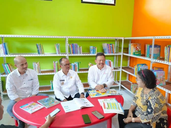 melirik_dua_rumah_baca_di_sd_janggirleto_simalungun