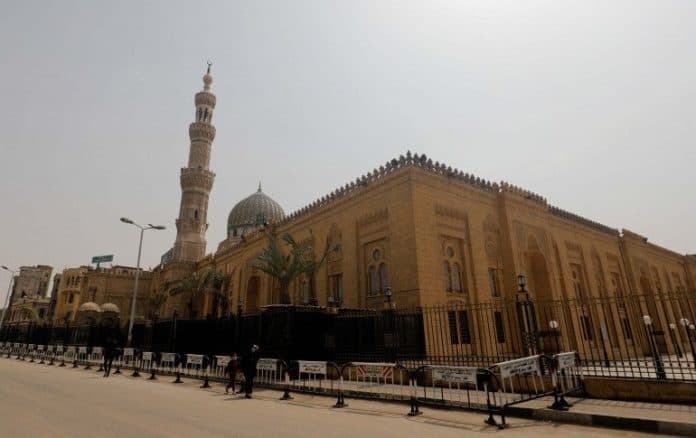 melonjak_kasus_korona_di_mesir_lebih_dari_100_kasus