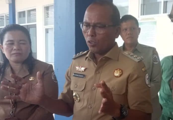 memotong_honor_pj_bupati_sugeng_bila_benar_akan_saya_copot