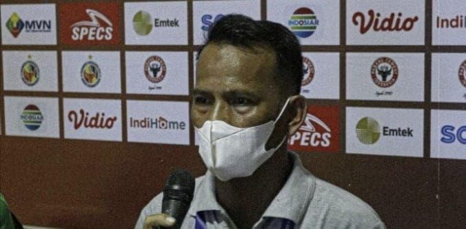 menang_2_1_atas_semen_padang_pelatih_psms_puji_semangat_pemain