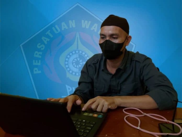 menanggapi_joget_tiktok_istri_kapolres_bersama_segepok_uang_ini_kata_ketua_pwi_tebing_tinggi