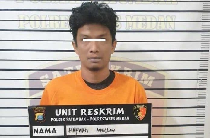 mencuri_di_rumah_ibu_kandung_pria_ini_menangis_histeris_ditangkap_polisi