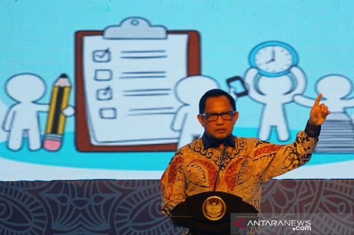 mendagri_instruksikan_pemda_berikan_bansos_untuk_masyarakat