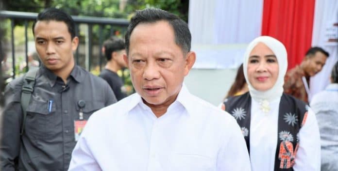 mendagri_tito_minta_seluruh_desa_susun_regulasi_perlindungan_tki