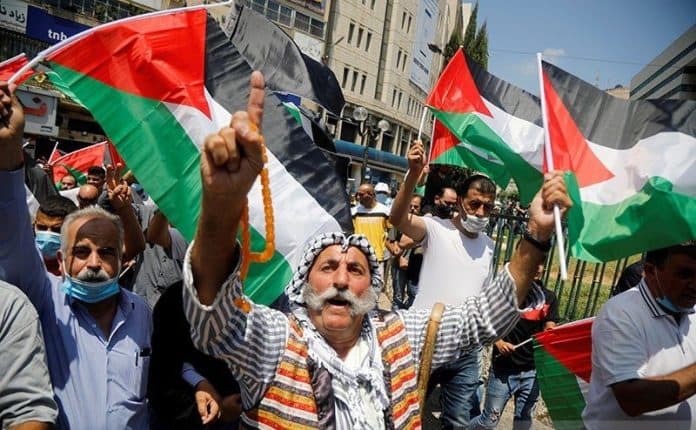 mendapat_intimidasi_dari_militer_israel_warga_palestina_di_tepi_barat_semakin_terusir