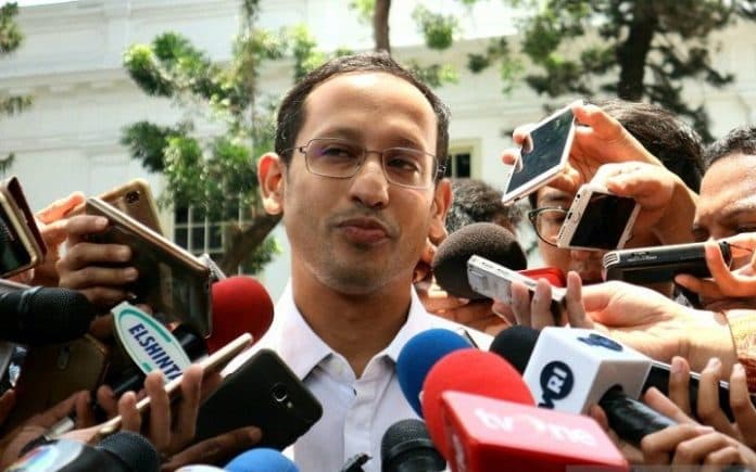 mendikbud_perbolehkan_sekolah_tatap_muka_di_semua_zona_mulai_januari_2021