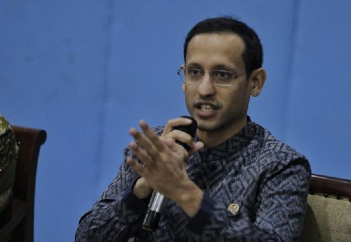 mendikbudristek_wajibkan_sekolah_tatap_muka_dimulai_juli_2021