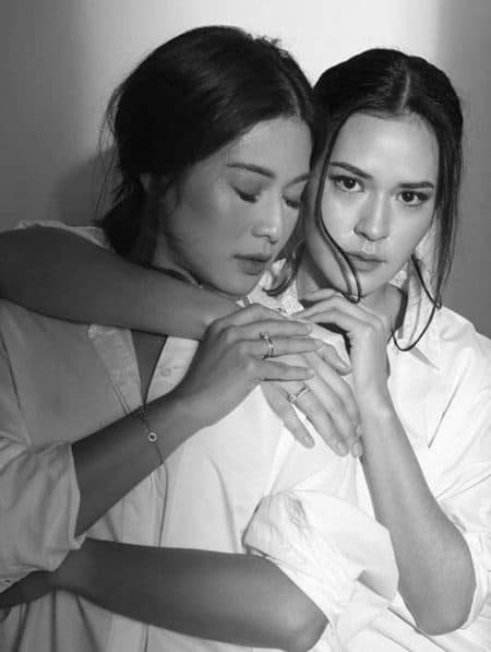 mengapa_perempuan_di_instagram_unggah_foto_hitam_putih_ini_alasannya