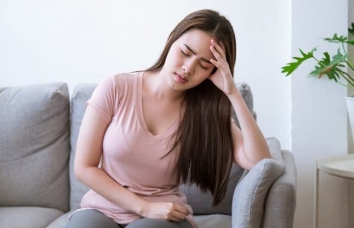 mengenal_tanda_sakit_kepala_kontra_gejala_stroke