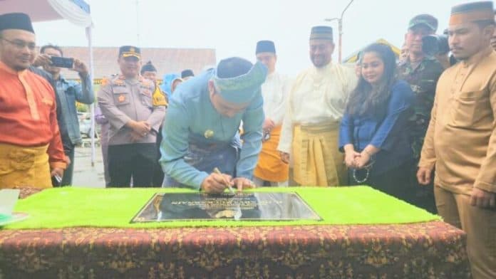 mengenang_tokoh_pemekaran_rsud_batu_bara_ditabalkan_jadi_rsud_h_ok_arya_zulkarnain