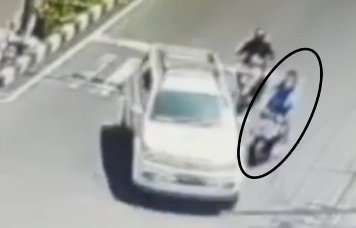 mengerikan_tabrak_lari_di_medan_pengemudi_fortuner_kabur_tinggalkan_korban_di_tepi_jalan
