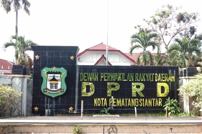 mengulik_lkpj_2018_pemko_pematangsiantar_pemakzulan_wali_kota_harus_dikawal