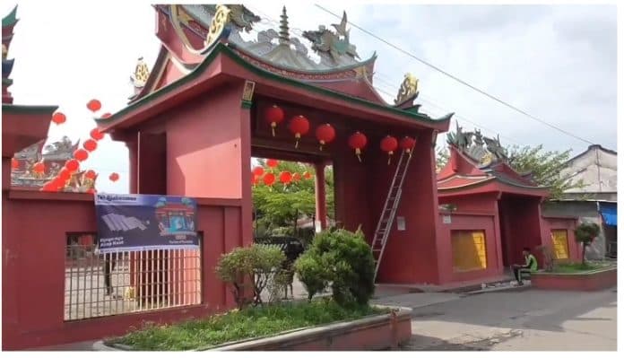 mengunjungi_vihara_tertua_siu_san_keng_di_kota_medan