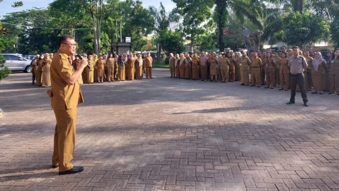 menjabat_kadis_kesehatan_deli_serdang_yang_baru_asri_ludin_saya_akan_tindak_asn_yang_terlambat_dan_pungli