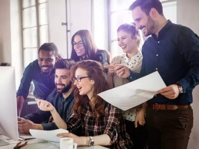 menjadi_orang_yang_paling_diinginkan_di_lingkungan_kerja_begini_kualitasnya