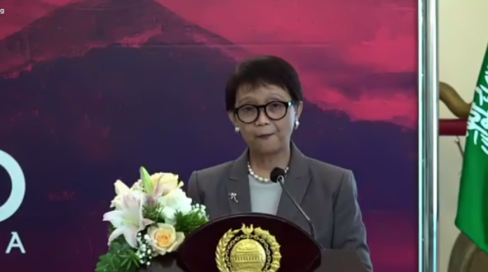 menlu_retno_minta_arab_saudi_tambah_kuota_haji_bagi_indonesia