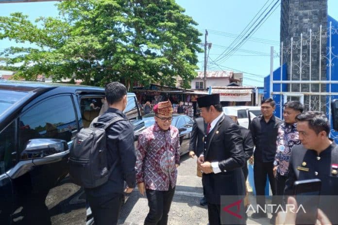 menpan_rb_pejabat_harus_cerminkan_hidup_sederhana