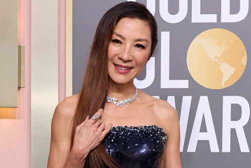 michelle_yeoh_aktris_asia_pertama_pemenang_golden_globe