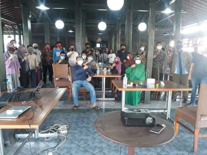 milenial_sumut_sepakat_melakukan_pencegahan_peningkatan_covid_19