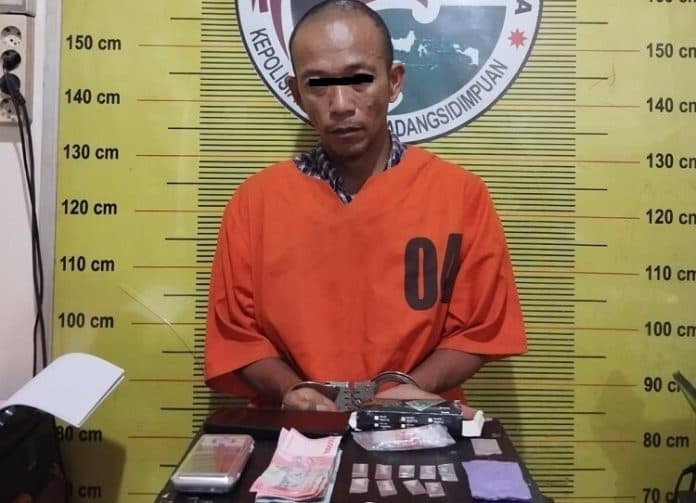 milik_sabu_126_gram_warga_sitamiang_ditangkap_polisi
