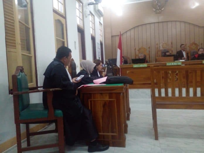 miliki_22_butir_pil_ekstasi_warga_medan_polonia_dituntut_8_tahun