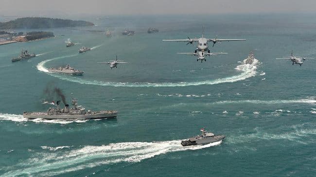 militer_china_diserukan_tabrak_kapal_perang_india