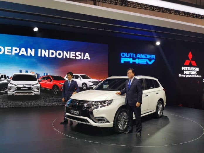 mitsubishi_targetkan_xpander_cross_2000_unit_per_bulan