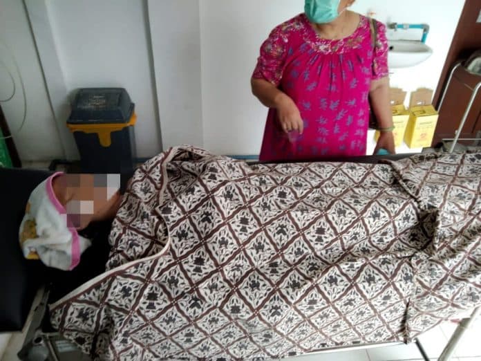 mobil_kontra_truk_fuso_di_jalinsum_batu_bara_1_tewas_5_luka_luka