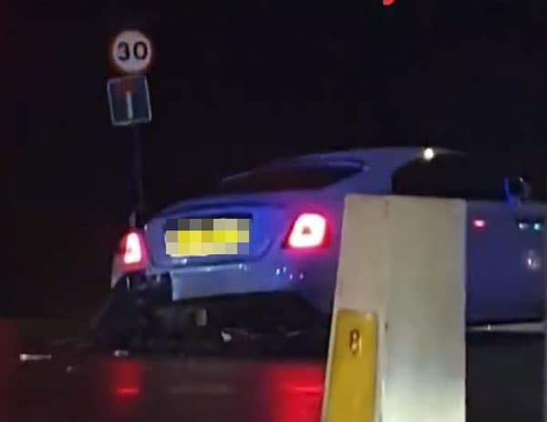 mobil_roll_royce_milik_marcus_rashford_tabrakan_usai_kemenangan_di_burnley