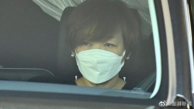 mobil_yang_ditumpangi_istri_mantan_perdana_menteri_jepang_shinzo_abe_ditabrak_di_jalan_tol_tokyo