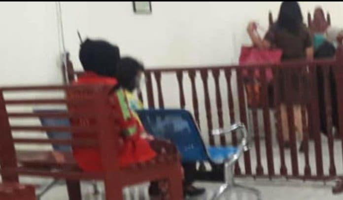 modus_jual_masker_ibu_ibu_tipu_warga_pakam_rp22_juta