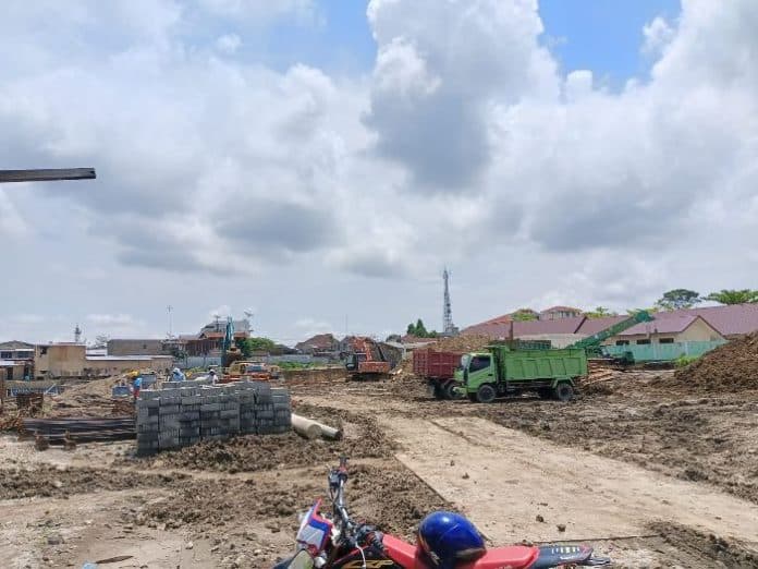 molor_9_hari_progres_pembangunan_gedung_merdeka_siantar_2087_persen