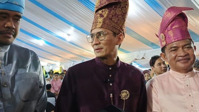 momen_sandiaga_uno_dukung_bobby_jadi_gubernur_sumut