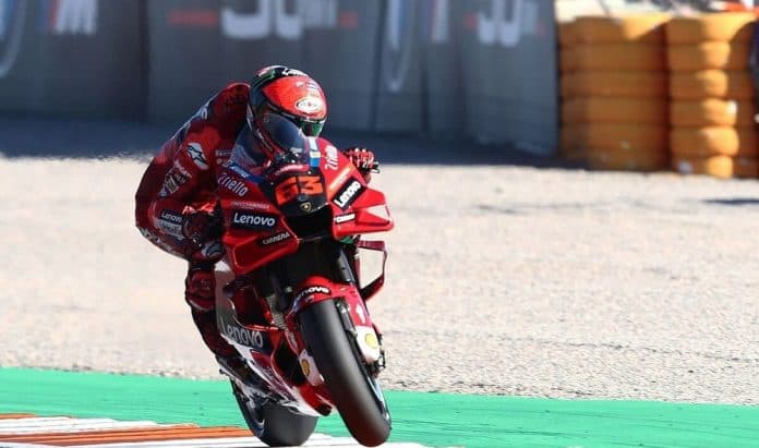 motogp_valencia_bagnaia_hanya_target_finis_14_besar