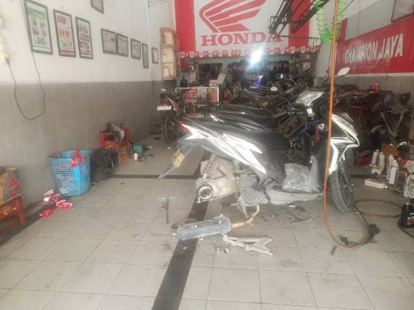 motor_listrik_menjamur_bengkel_motor_di_tanah_jawa_was_was_omzet_servis_menurun